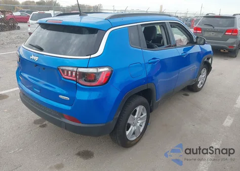 2022 Jeep Compass Latitude 4X4 из США, поврежденный, VIN 3C4NJDBB9NT231501